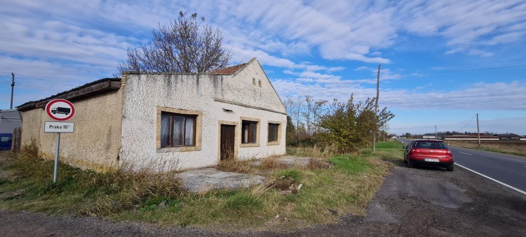 SOMBOR - Centrala, na glavnom putu prema Apatinu