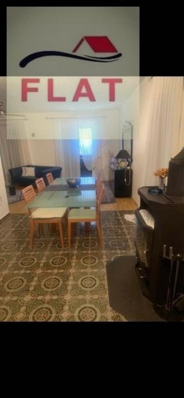 (51) Kuća sa apartmanima