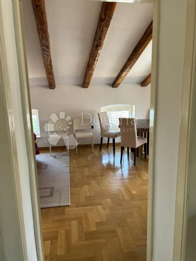 VOLOSKO, OPATIJA, 60 m2 + TERASA S POGLEDOM