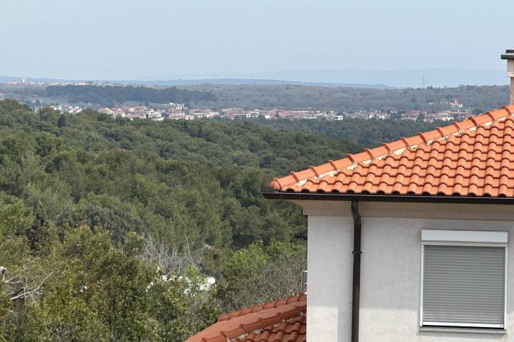 Premantura, dvosoban stan od 73 m2, drugi kat, pogled more