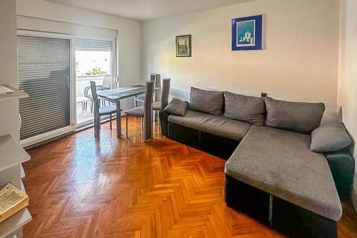 PRILIKA! Istra, Novigrad okolica, kuća sa 6 apartmana na 400m od mora!