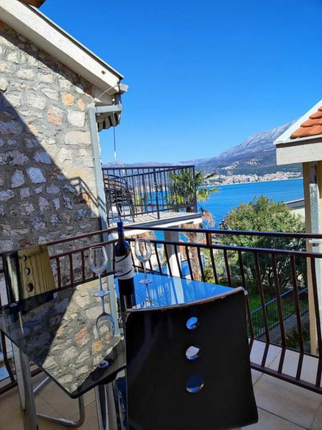 One-bedroom apartment 58 m2 for sale, Herceg Novi, Njivice