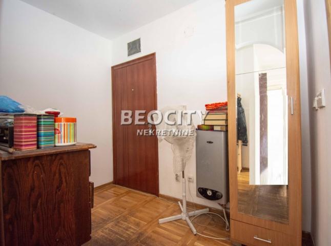 Zvezdara, Mirijevo, Danilova, 1. 5, 33m2, 84900EUR 33+55