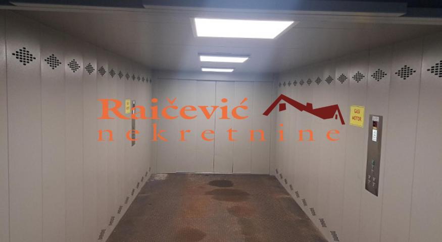 VOZDOVAC VOZDOVAC 11m2 , 80e