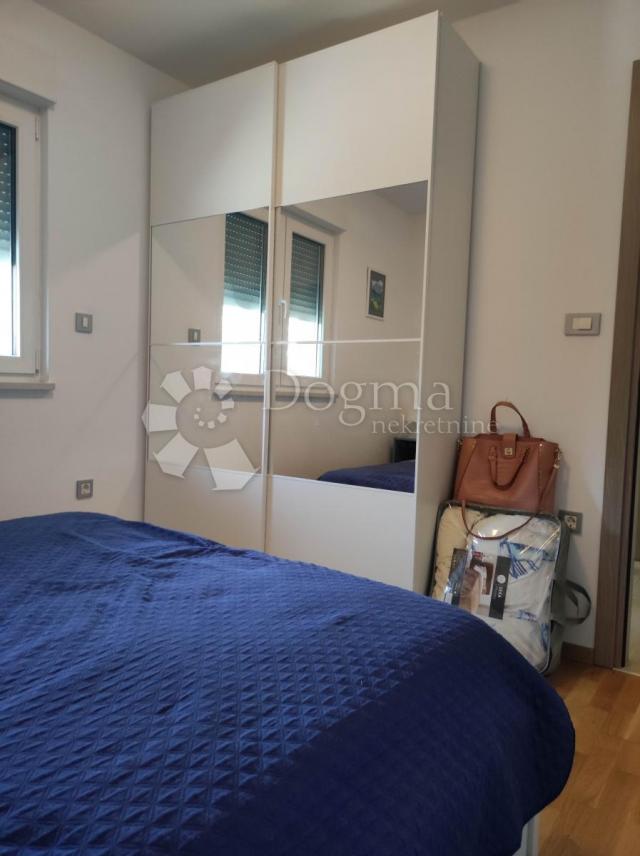 IDILIČNI APARTMAN BLIZU MORA