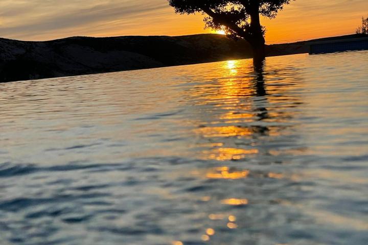 Pag, Stara Novalja, luksuzna kuća s pogledom na more