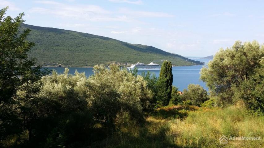 Prodaja zemljišta za kompleks vila - sa pogledom na more i Porto Novi