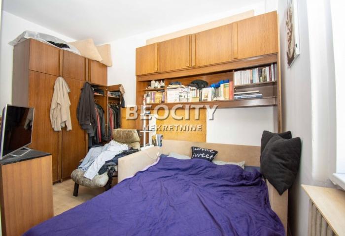 Stari grad, Studentski trg, Studenski trg, 2. 5, 51m2, 215000EUR