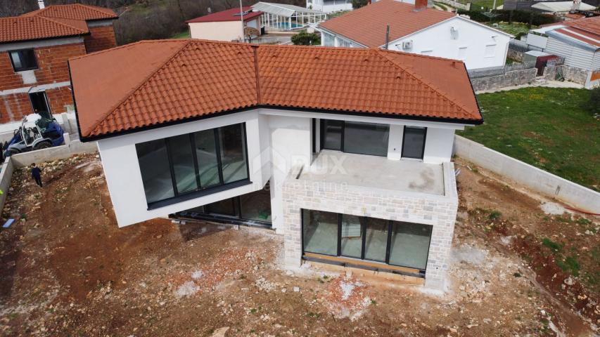 ISTRIA, POREČ-Modern villa under construction