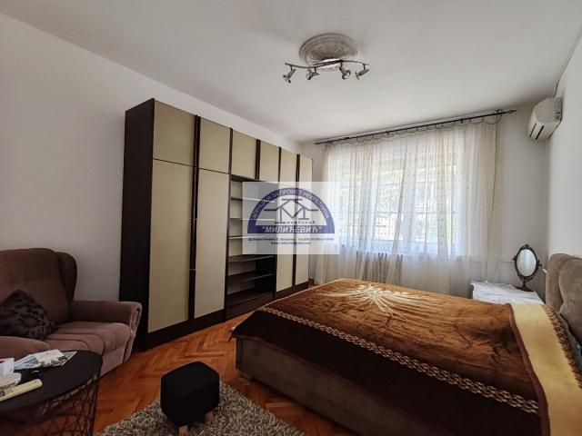 Prodaja, Stan, 92m2 , Centar