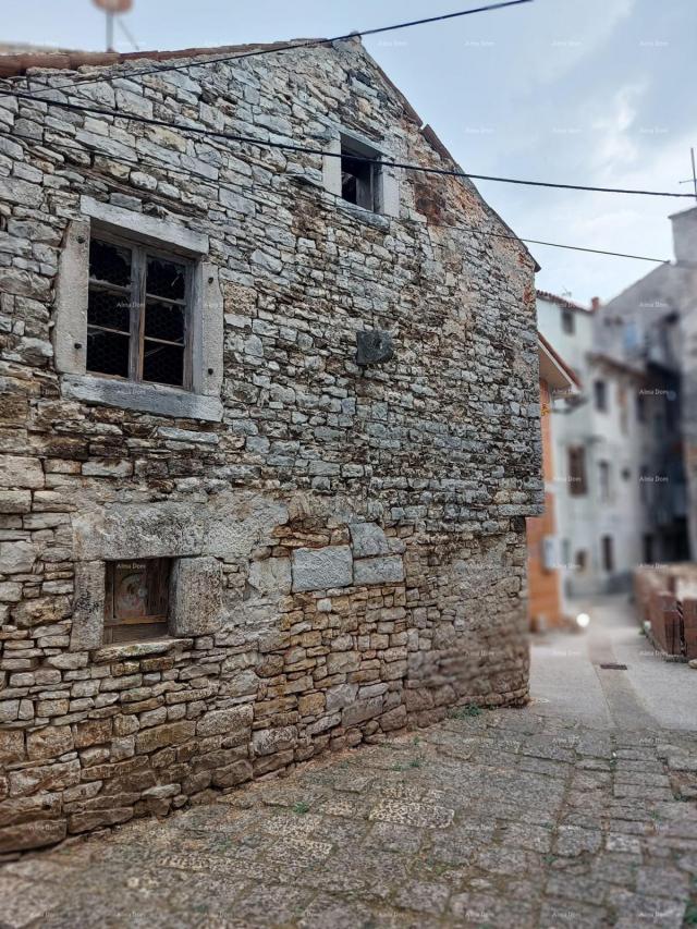 Kamena kuća Prodaje se stara kamena kuća, Vodnjan