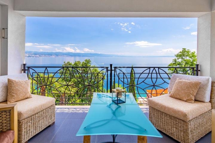 OPATIJA - Penthouse 222m2 in a fantastic location