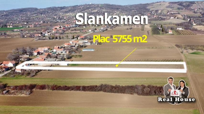 Veliki građevinski plac u Slankamenu