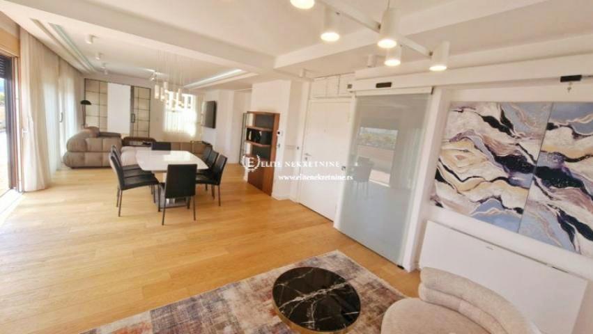 Lux penthouse Vracar, terasa 85m2, 2 garazna mesta