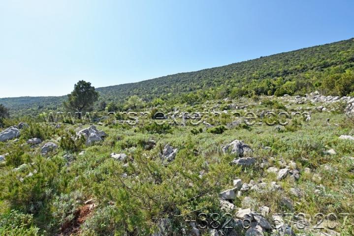 Zemljište sa otvorenim pogledom na more i grad Herceg Novi