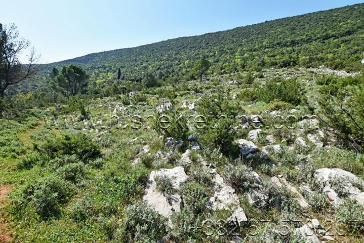 Zemljište sa otvorenim pogledom na more i grad Herceg Novi