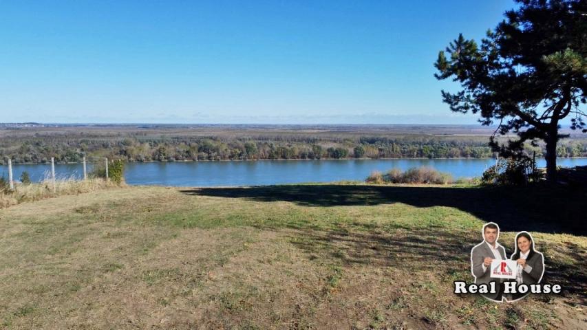 Plac sa najlepsim pogeldom na Dunav