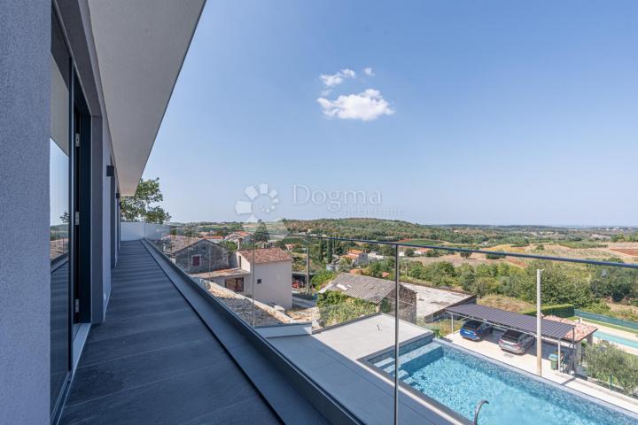 HIGH-QUALITY VILLA UNDER CONSTRUCTION WITH SEA VIEW