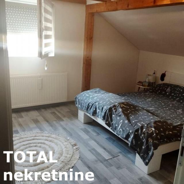 4 Četvorosoban stan NOVI SAD, 154500€