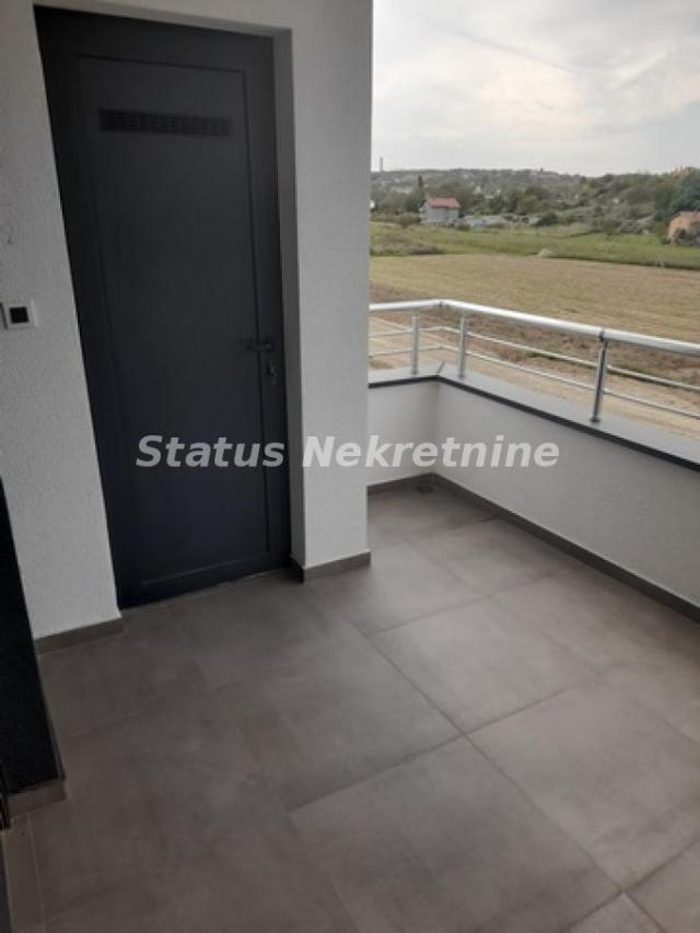 Petrovaradin-Useljiv Nov stan 116m2 sa dva Garažna Mesta-065/385 8880