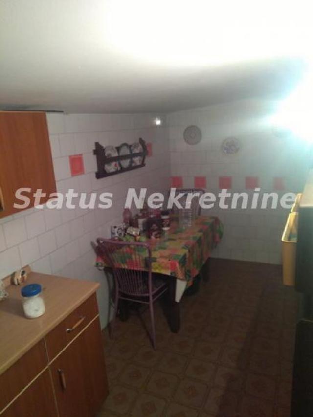 Sremski Karlovci-Stražilovo-Visinska Vikendica u Rajskoj bašti-065/385 8880