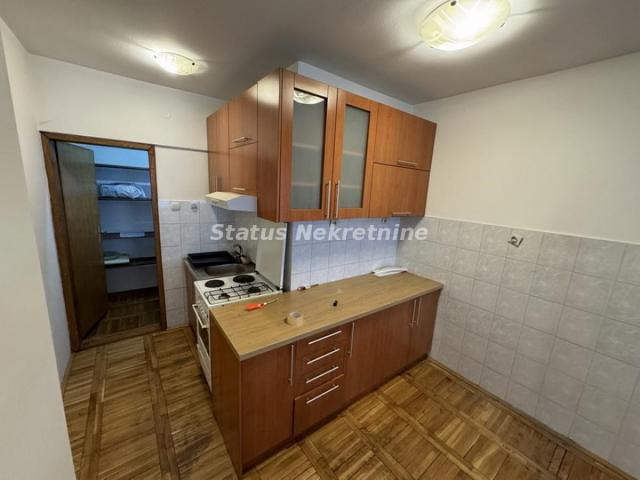 Salajka-Uknjižen Veliki Troiposoban stan 111 m2-065/385 8880