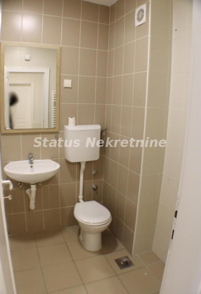 Bulevar Evrope-Odmah Useljiv Dvosoban stan 47 m2 sa Lepom Terasom-065/385 8880