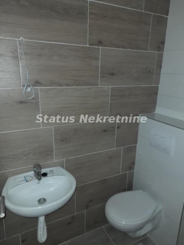 Adice-Veliki Četvorosoban stan 82 m2 u mirnom kraju-povrat PDV-065/385 8880