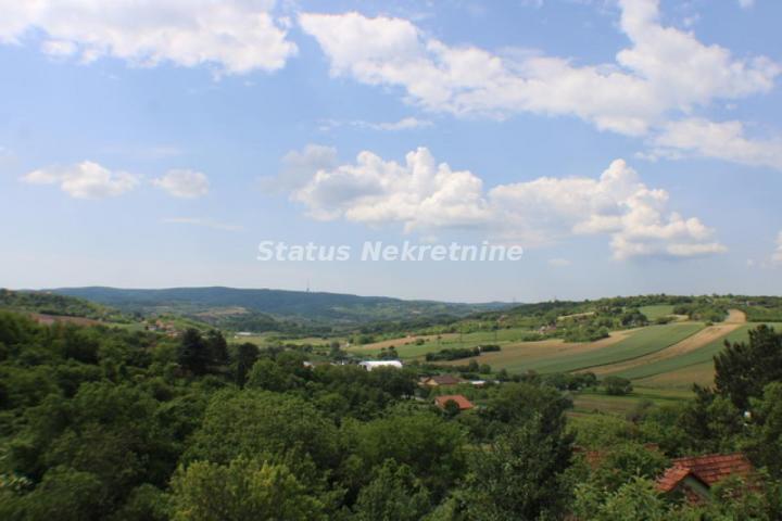 Petrovaradin-Širine 95 m2 uknjižena  vikend. kuća