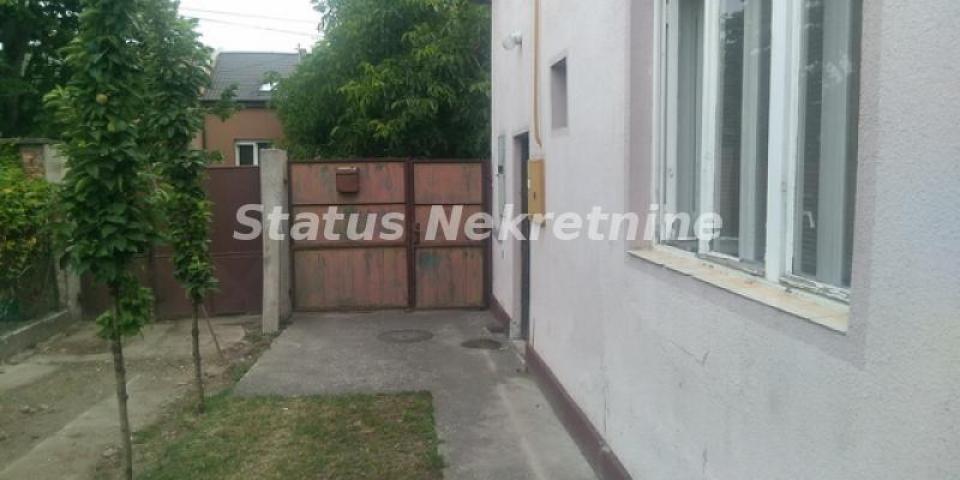 Salajka-Porodična kuća 80 m2 sa Lokalom-065/385 8880