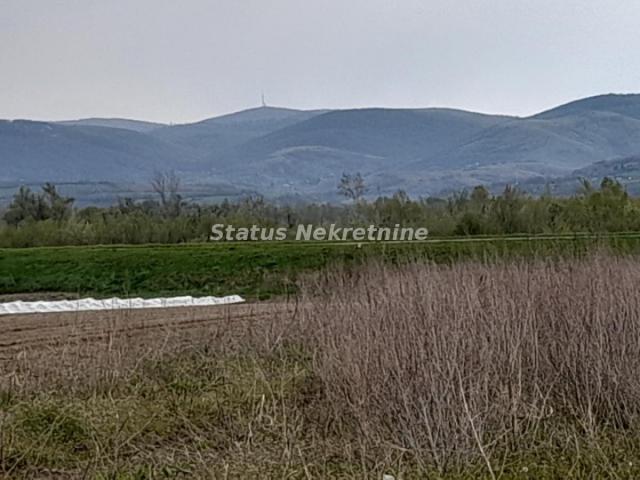 Novi Futog-Dva Građevinska Placa 1467 m2 u mirnom kraju 100 metara od naselja-065/385 8880