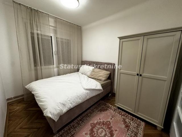 Centar-Luksuzan Trosoban stan 72 m2 na Prestižnoj Lokaciji-065/385 8880