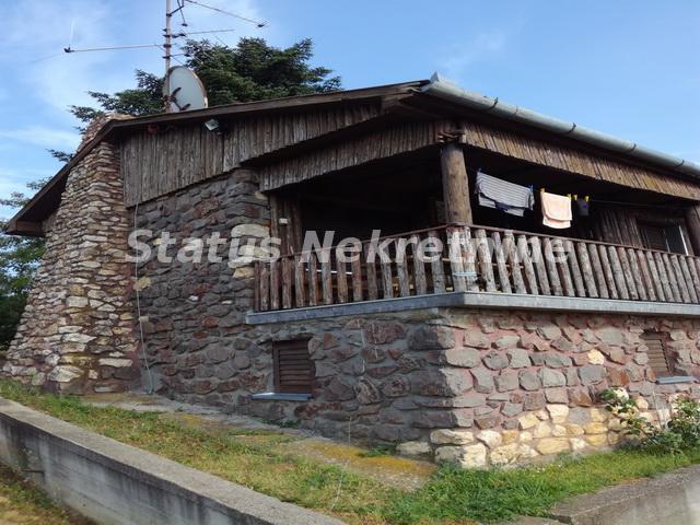 Čardak-Glavica-Vasionsko imanje u Rajskoj Bašti sa rustičnim sadržajima-065/385 8880