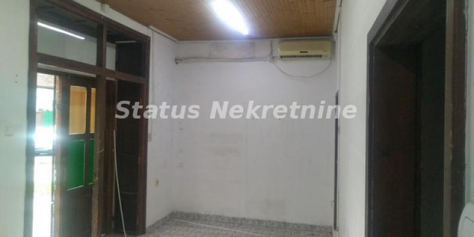 Salajka-Porodična kuća 80 m2 sa Lokalom-065/385 8880