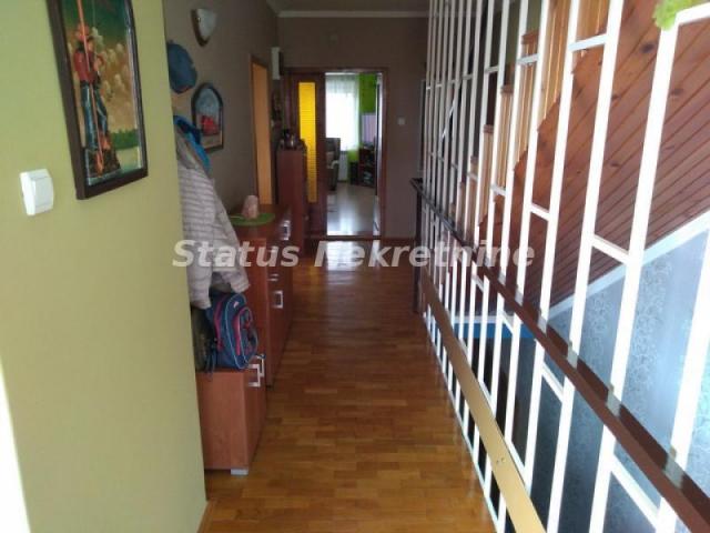 Temerin-Spratna kuća 450 m2 u širem Centru-065/385 8880