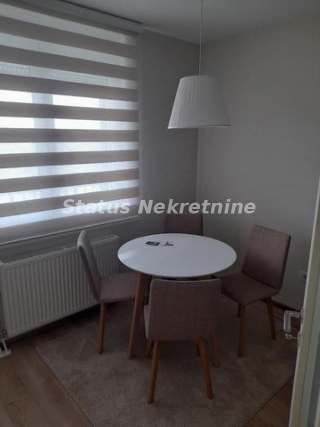 Adice-Uknjižen Namešten Šestosoban stan 170 m2-065/385 8880