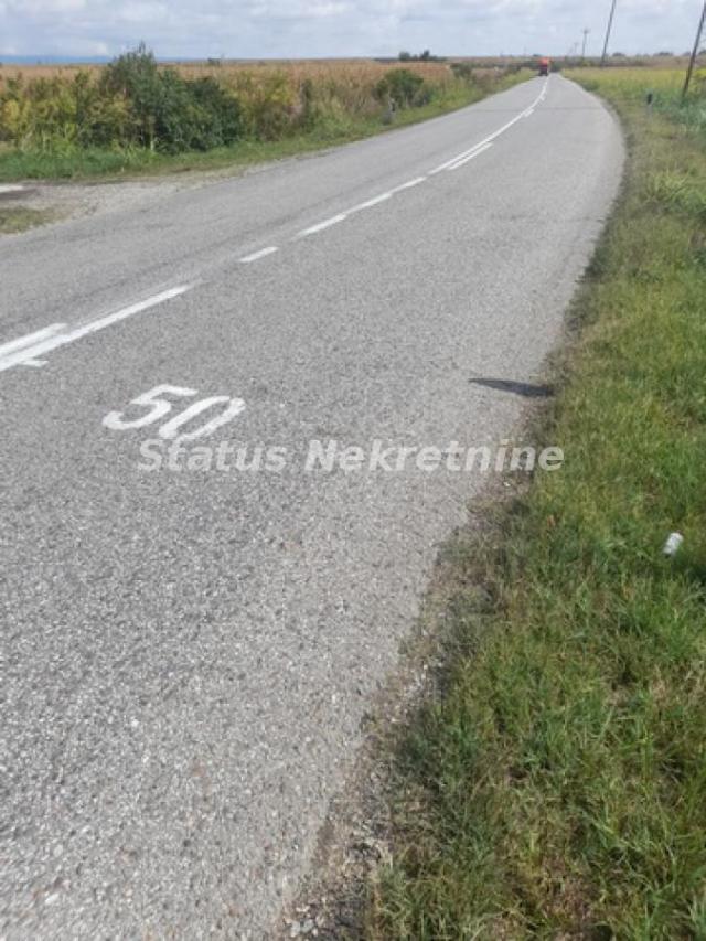 Sremska Mitrovica-Velika Parcela 34150 m2 u blizini Auto-Puta za Komercijalnu Delatnost-065/385 8880