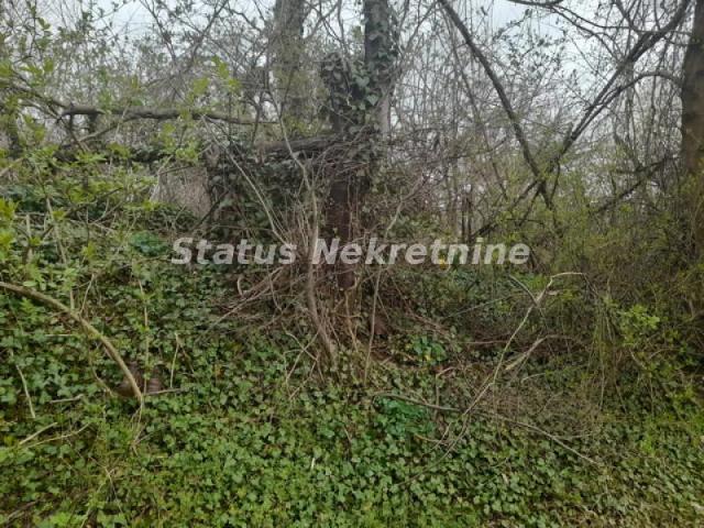 Petrovaradin-Građevinski Plac 505 m2 kod crkve na Tekijama-065/385 8880