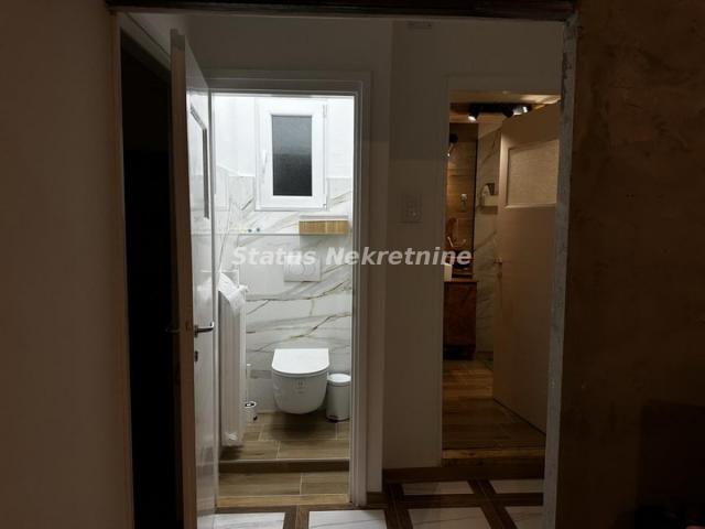 Centar-Luksuzan Trosoban stan 72 m2 na Prestižnoj Lokaciji-065/385 8880