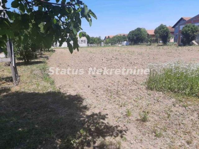 PRAZAN OGRAĐEN PLAC 1500 m2 U VETERNIKU BLIŽE FUTOGU POGODNO ZA BIZNIS-potreban Depozit-065/385 8880