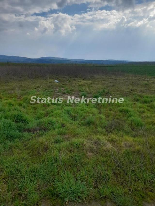 Novi Futog-Dva Građevinska Placa 1467 m2 u mirnom kraju 100 metara od naselja-065/385 8880