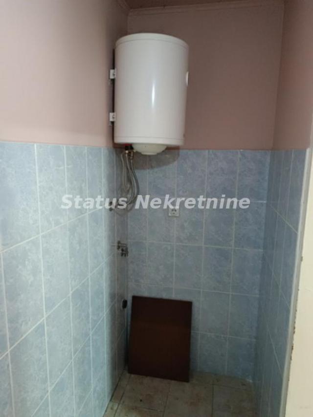 Šid-Pristojna Porodična kuća 122 m2 sa Dve Stambene jedinice-065/385 8880