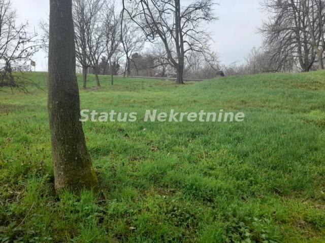 Petrovaradin-Građevinski Plac 505 m2 kod crkve na Tekijama-065/385 8880