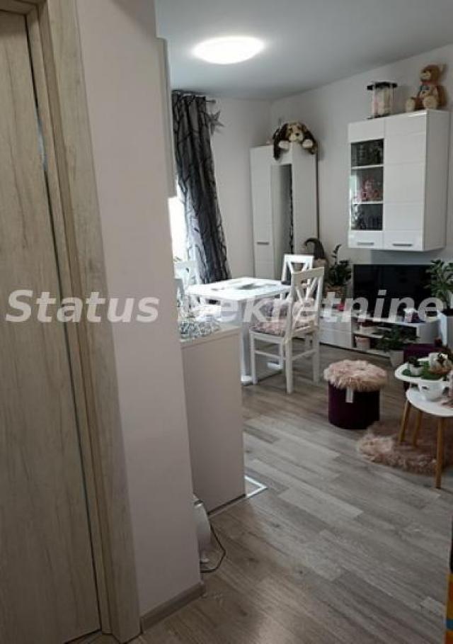 Sajam-uknjižen Jednosoban stan 37 m2 u poželjnom kraju-065/385 8880