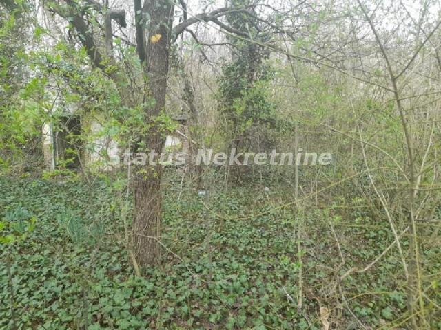 Petrovaradin-Građevinski Plac 505 m2 kod crkve na Tekijama-065/385 8880