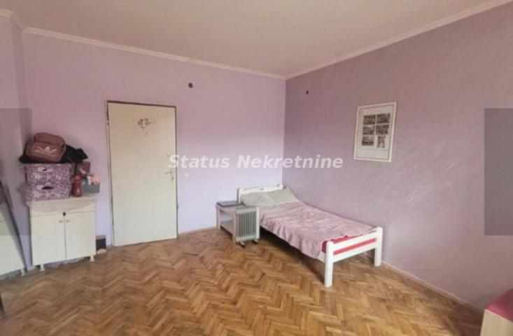 Stari Futog-Spratna Porodična kuća 230 m2 na placu od 520 m2-065/385 8880