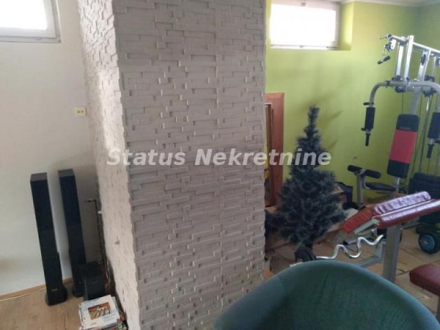 Temerin-Spratna kuća 450 m2 u širem Centru-065/385 8880