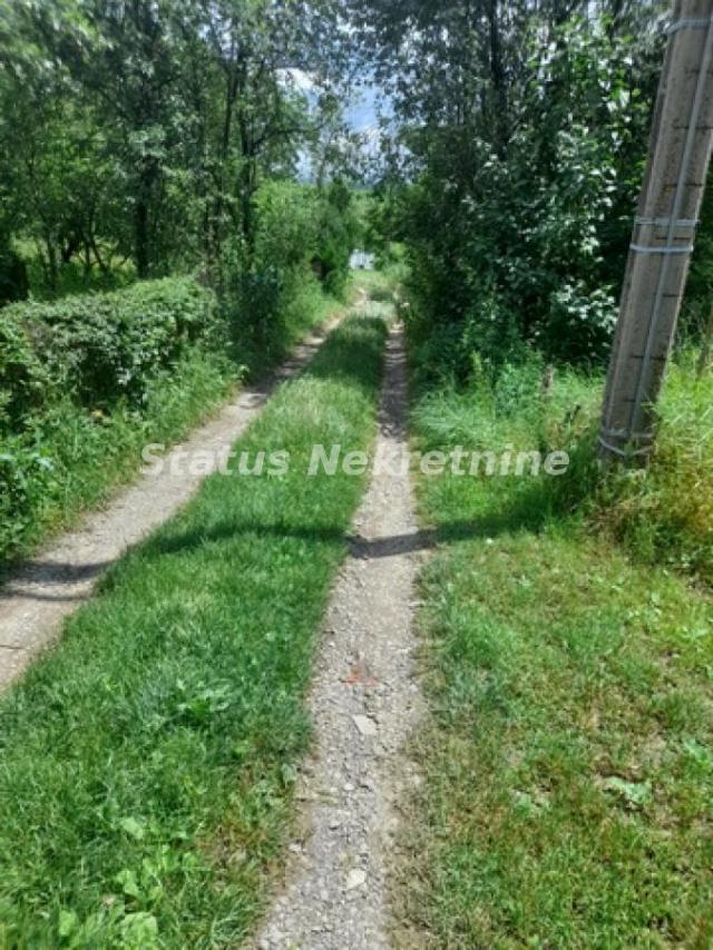 Banstol-*Super Povoljno*-Veliki Građevinski Plac 2165 m2 u Zelenoj Oazi sa bezplatnom strujom-065/38