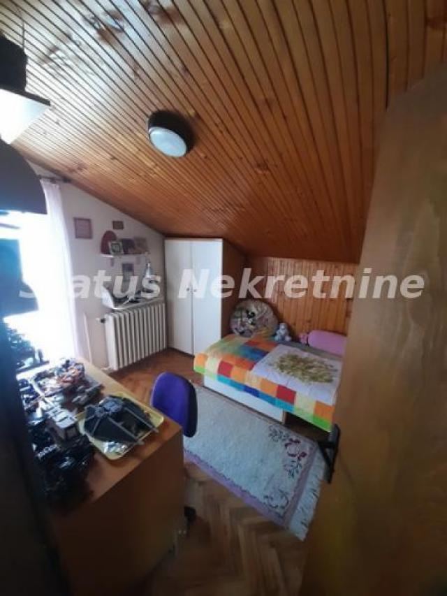 Lepo sređena dvorišna spratna kuća 128 m2 u blizini Jodne Banje-065/385 8880