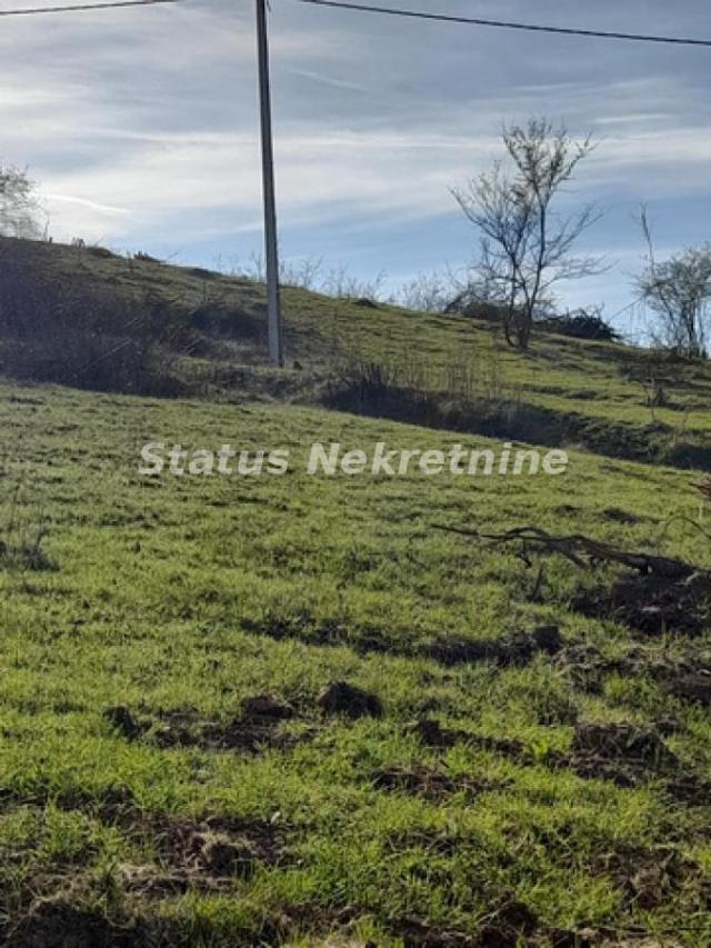 Sremska Kamenica-Artiljevo-Povoljno Lep Plac 1544 m2 na Fruškoj gori-065/385 8880